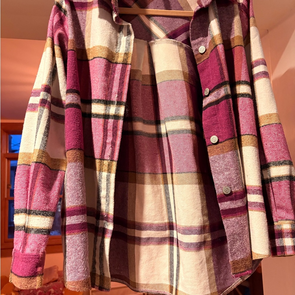 Zenana Pink Plaid Buttondown Shacket Shirt—Medium